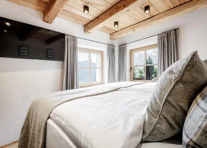 Leni Mountain Chalet *