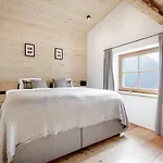 Alpehytte Leni Mountain