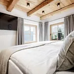 Leni Mountain Alpehytte *